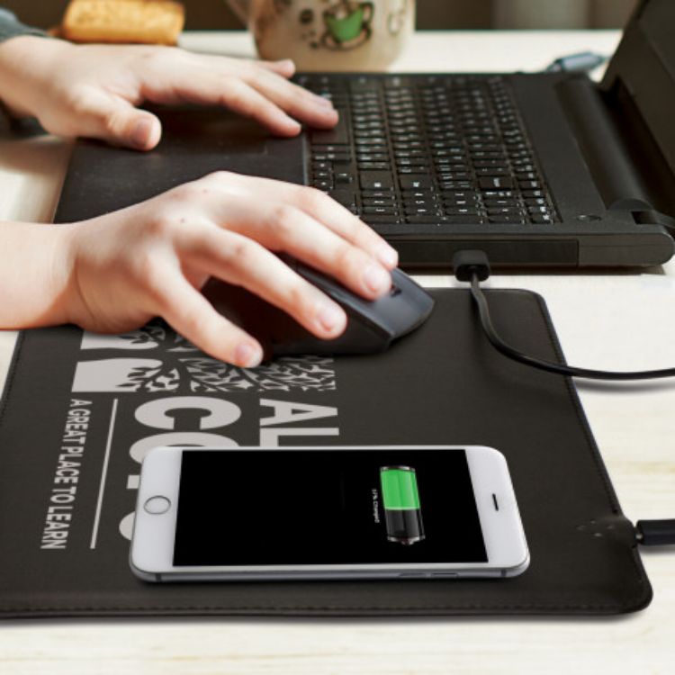 Picture of Davros Wireless Charging Mouse Mat